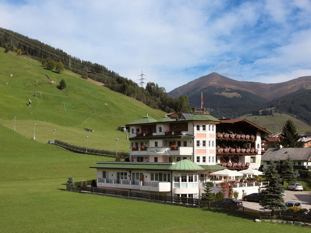 Hotel Maria Theresia Gerlos Luaran gambar